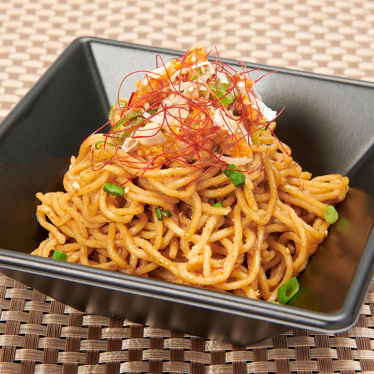 王さんの汁なし担々麺