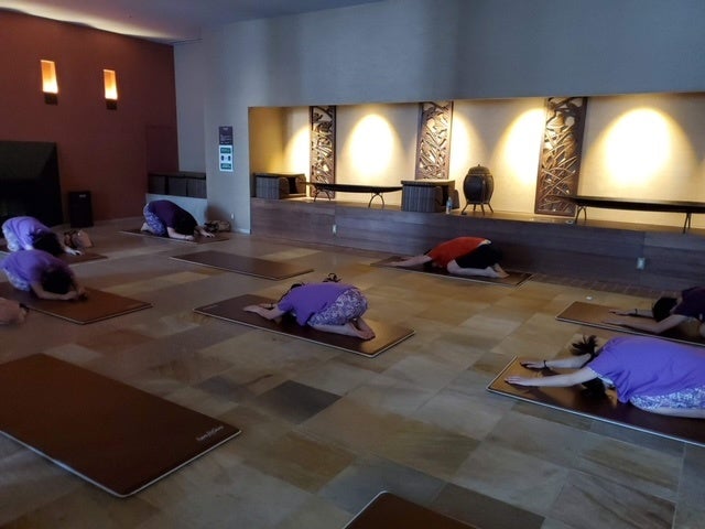 ヨガ　イメージ