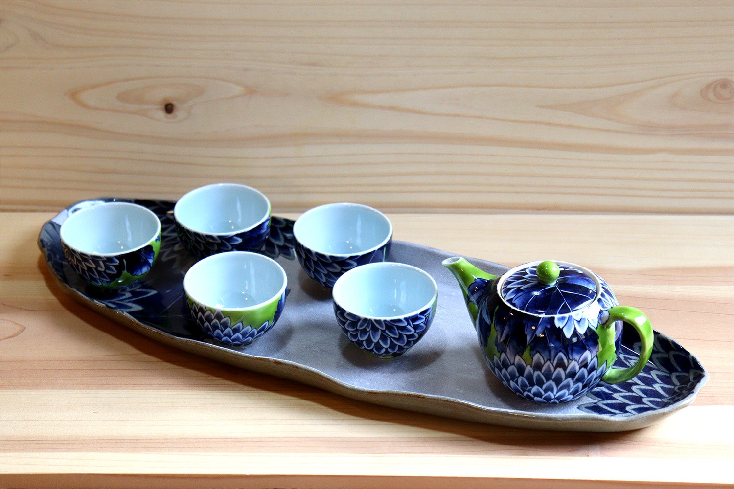 有田でもない、唐津でもない、九州百名山の霊峰「黒髪山」麓の窯元「房