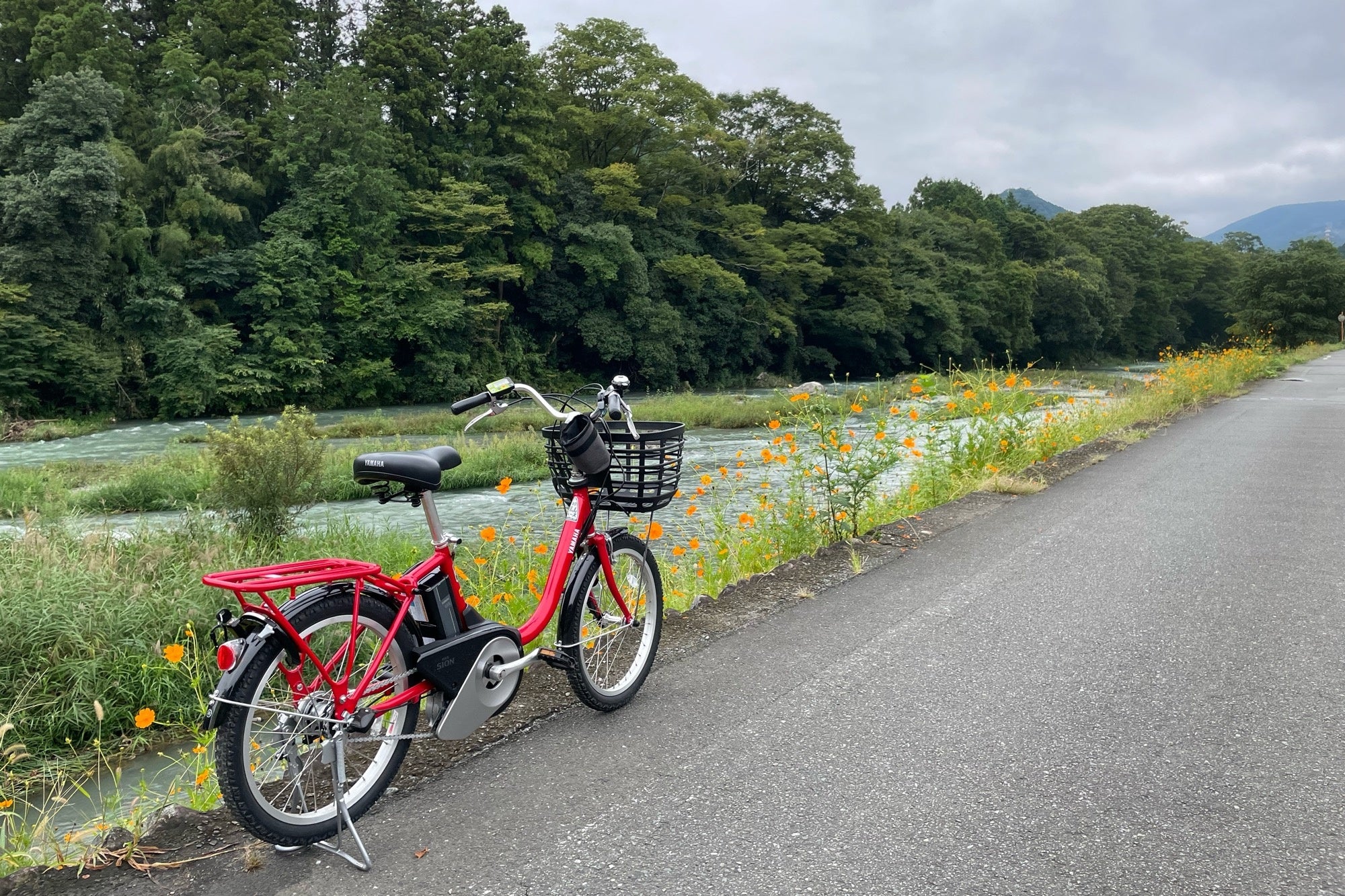 東京・秋川渓谷でサイクリング×謎解き！さわやかな秋風の中