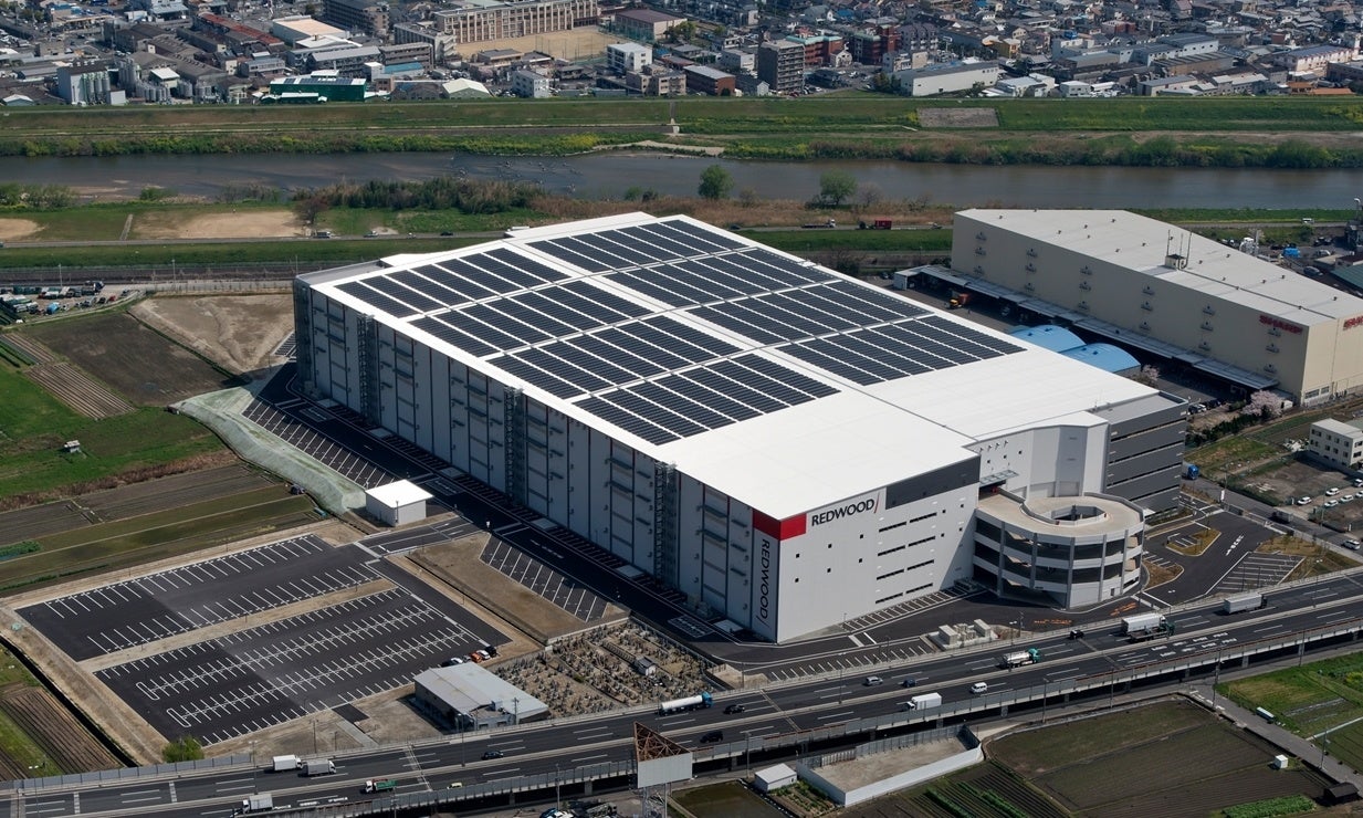 自家消費型太陽光発電所が稼働済のレッドウッド藤井寺DC