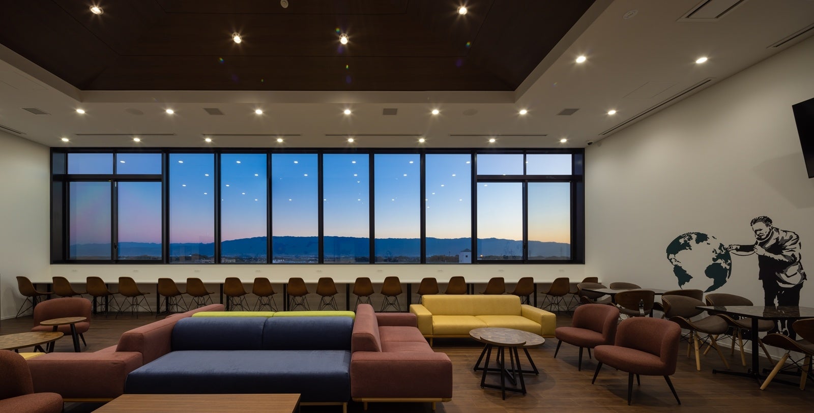 3階に2か所ラウンジを設置