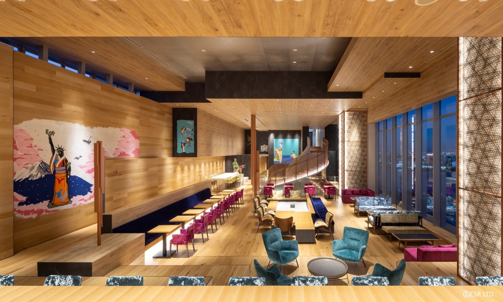 アートも楽しめるラウンジ