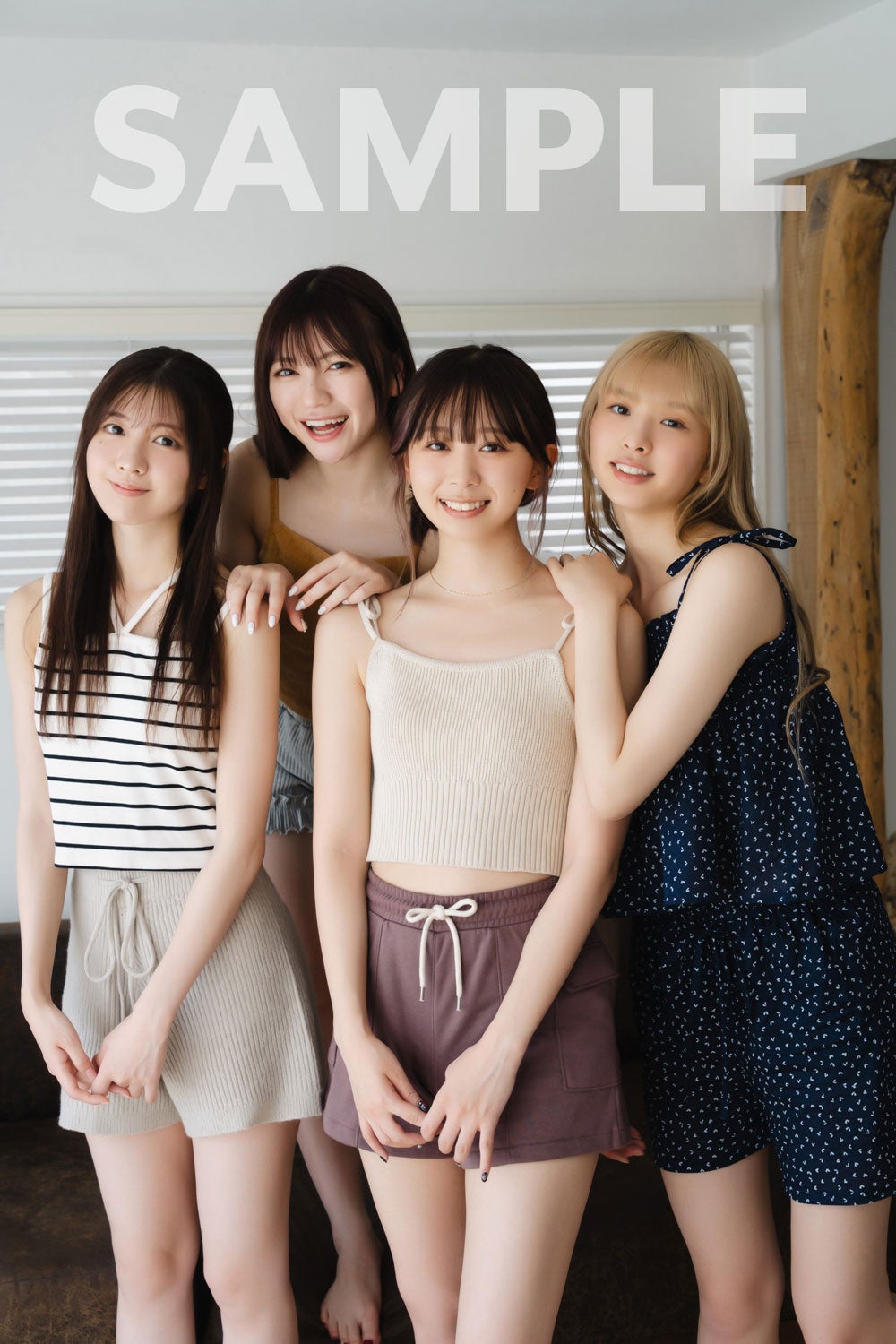 書泉グループ購入特典●４人集合 2L判ブロマイド