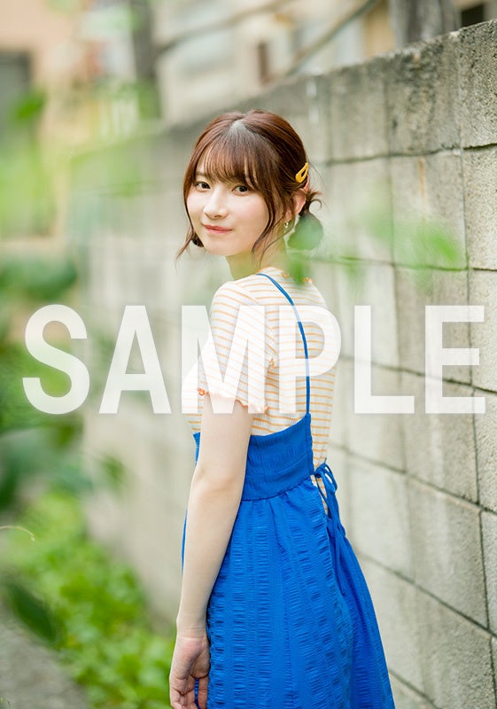 黒木ほの香1st写真集『ほのかにあまい』が本日発売！ | 株式会社