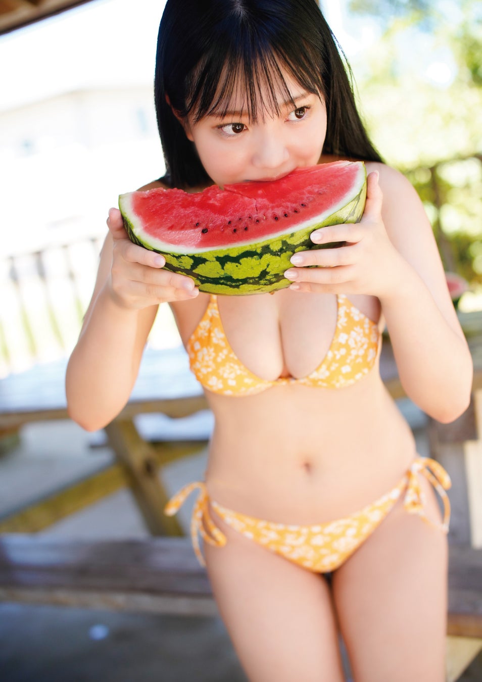 【STRiKE!デジタル写真集】鈴原すず 「青夏」と書いて「せいしゅん」と読む。