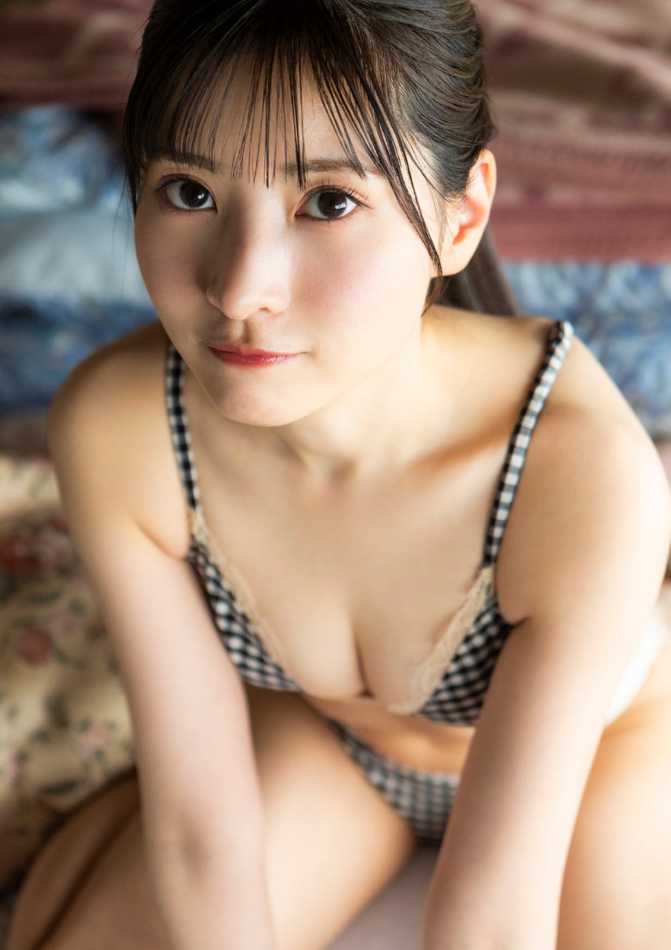 【STRiKE!デジタル写真集】小鳥遊るい どんぐりの背比べ