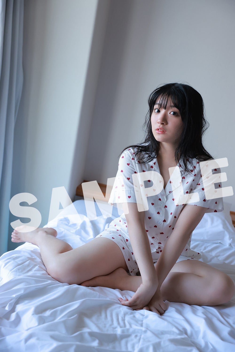 2023年2月20日(月)発売、現役女子高生声優・進藤あまね1st写真集
