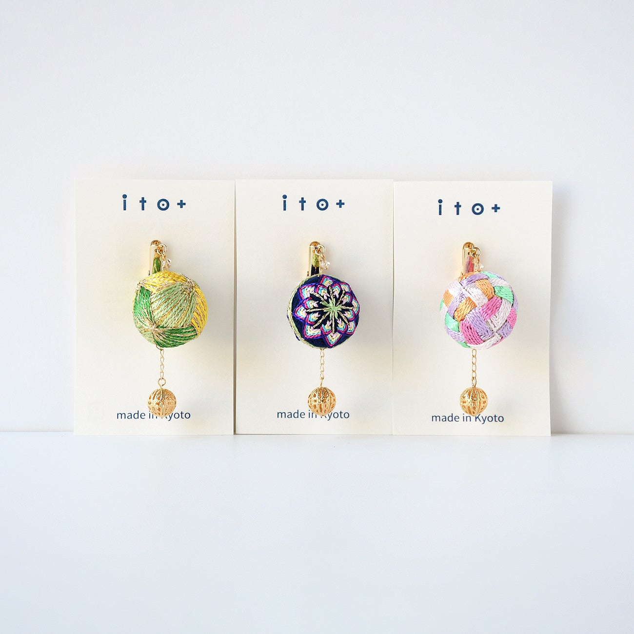 手まりクリップ 3色|ito+(イトタス) 2,750円