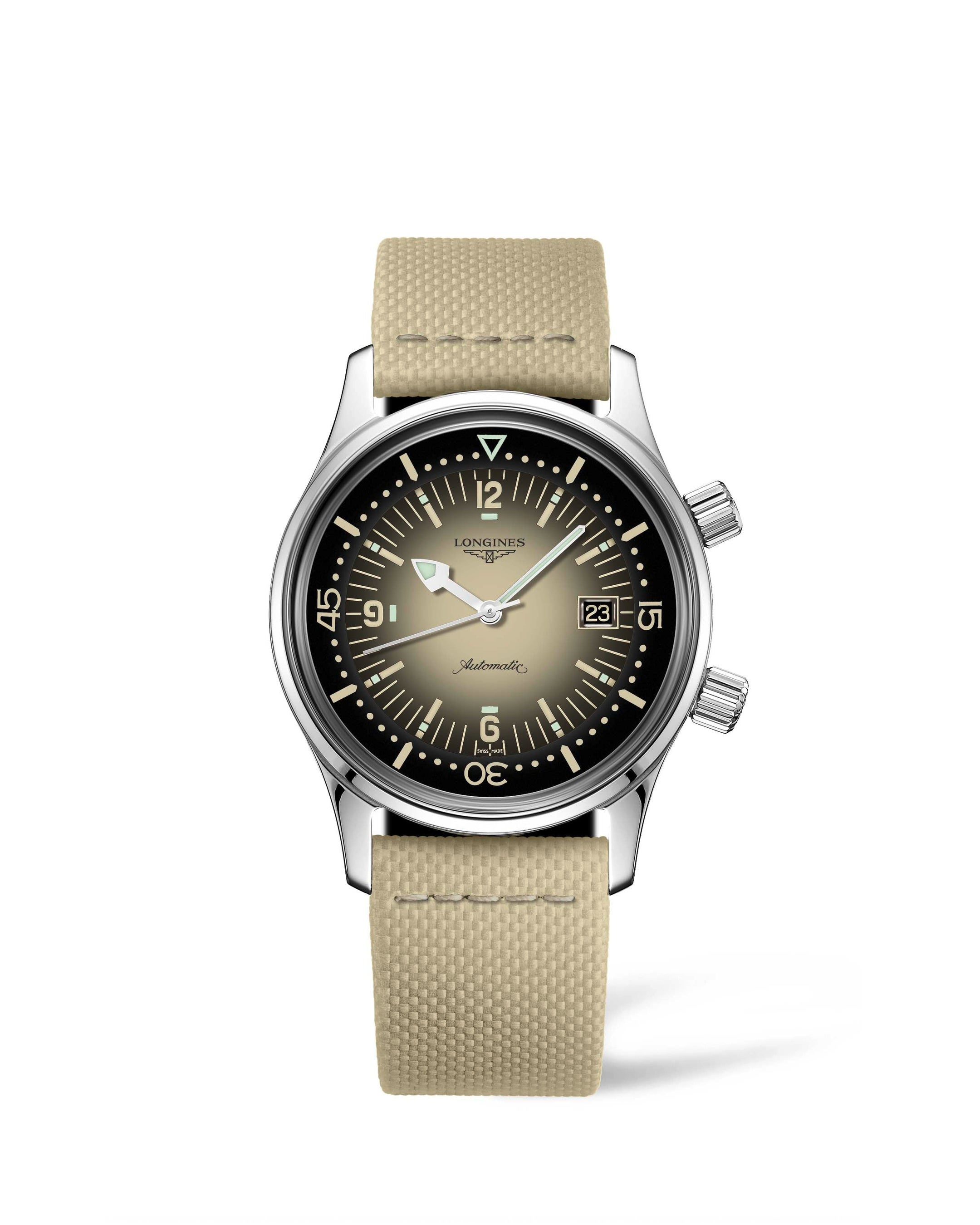 L3.374.4.30.2 予価：314,600円（税込） 発売予定：3月