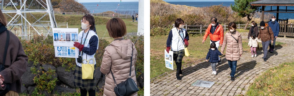 (左)フリップを使ってビジュアルを提示しながら解説  (右)公園の遊歩道には日本や世界の灯台が描かれています