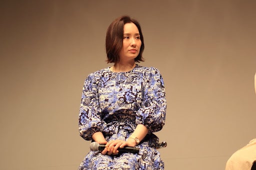 「アカリ」役の照井さん