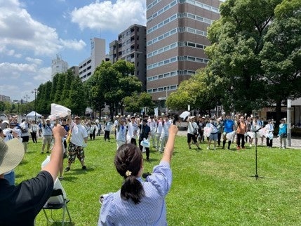 「チェンジ・フォー・ザ…」「ブルーッ!!」の掛声で、競技がスタート