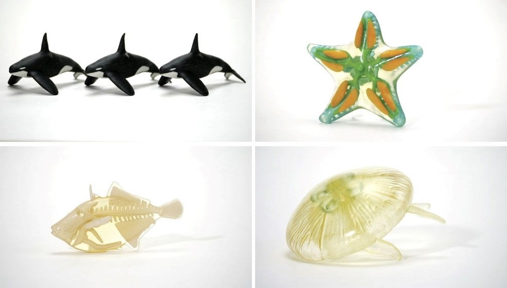 一期研究生による出力作品の一例