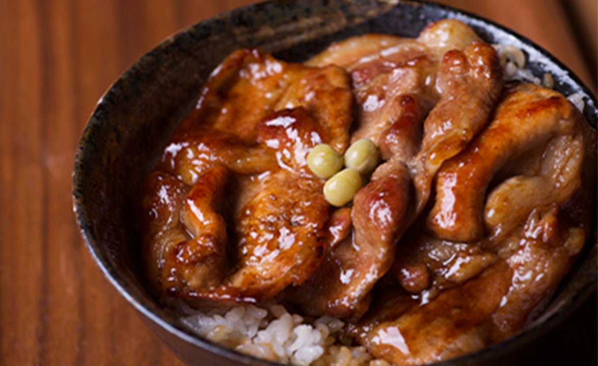 ホエー豚の豚丼セット4人前 （HOSPOグッズ付）　寄附額：7,000円