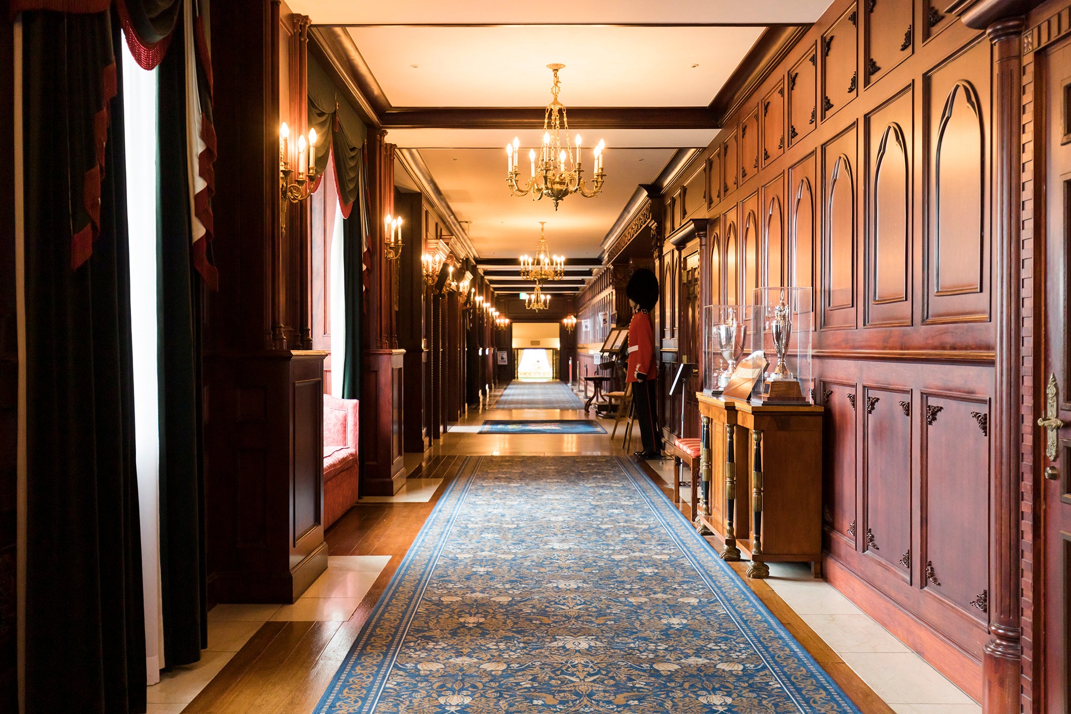 中世英国の時代考証に基づいた空間(写真マナーハウス)