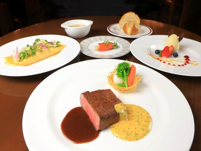 イースター特別ディナー(パブ)