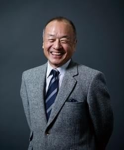 神田外語大学 宮内孝久学長