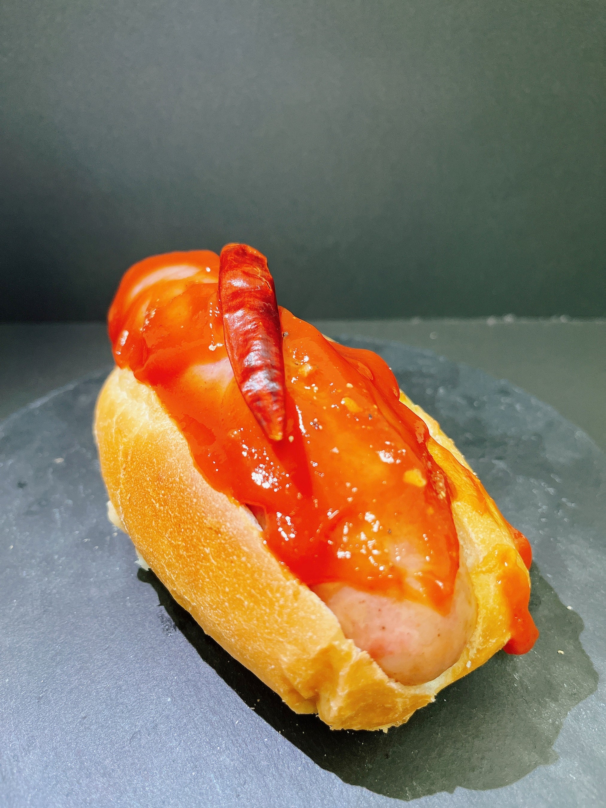 究極のホットドッグ 】をお試しあれ！！本格ドイツ製法ハム