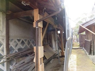 土蔵の構造支持工事