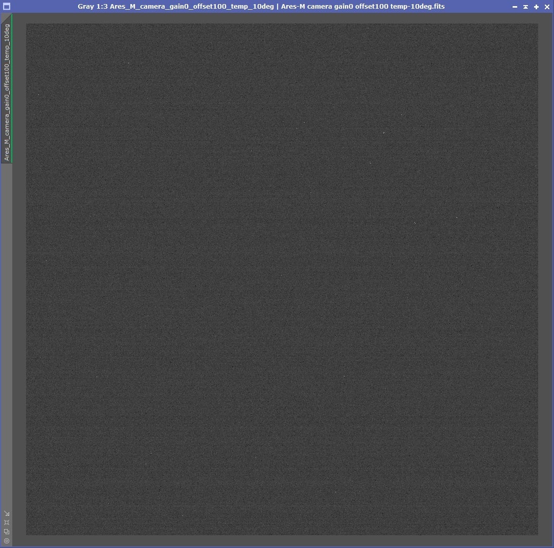 Uranus-C Pro 露出=300s, gain=0, offset=10,  冷却=-10℃　ダーク画像