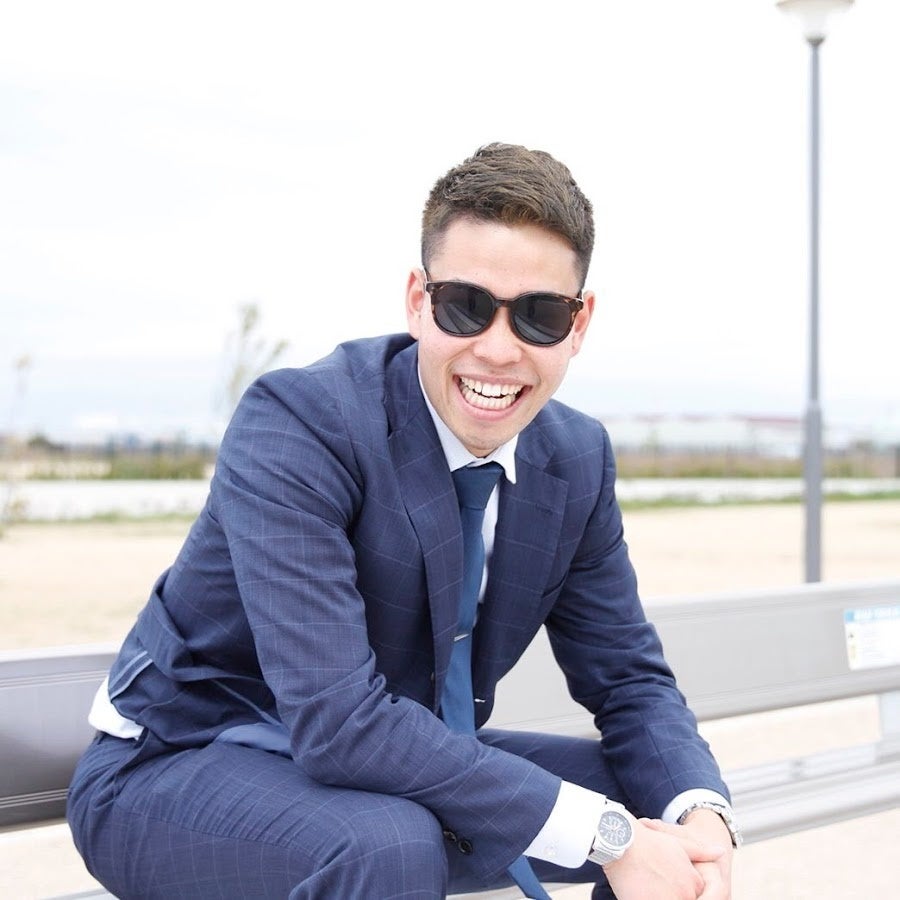 第二弾 Web Cm あの有名サッカー選手 が Okura に来店 株式会社 Okuraのプレスリリース