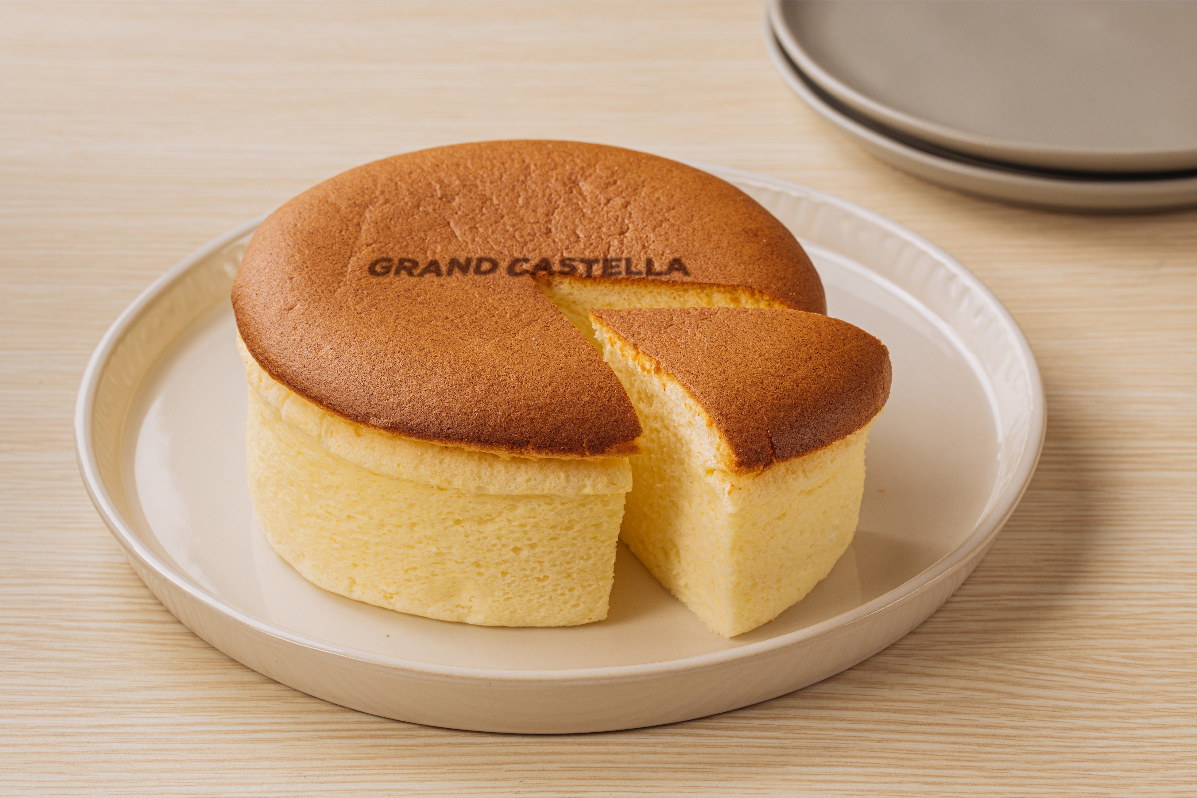 スフレチーズケーキ　税込 1,080円