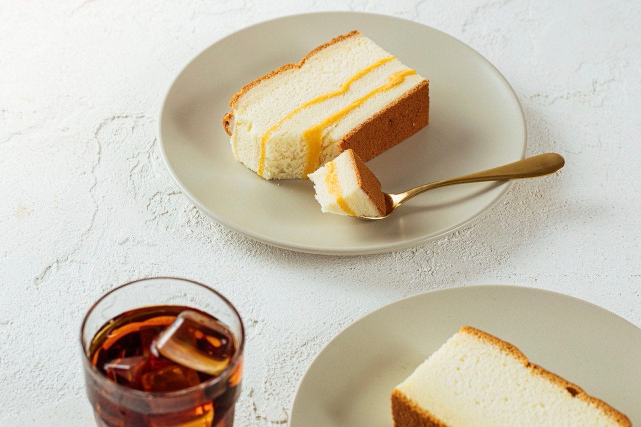 定番のチーズカステラ（税込 1280円）は温めるとチーズか溶け出すクセになる商品