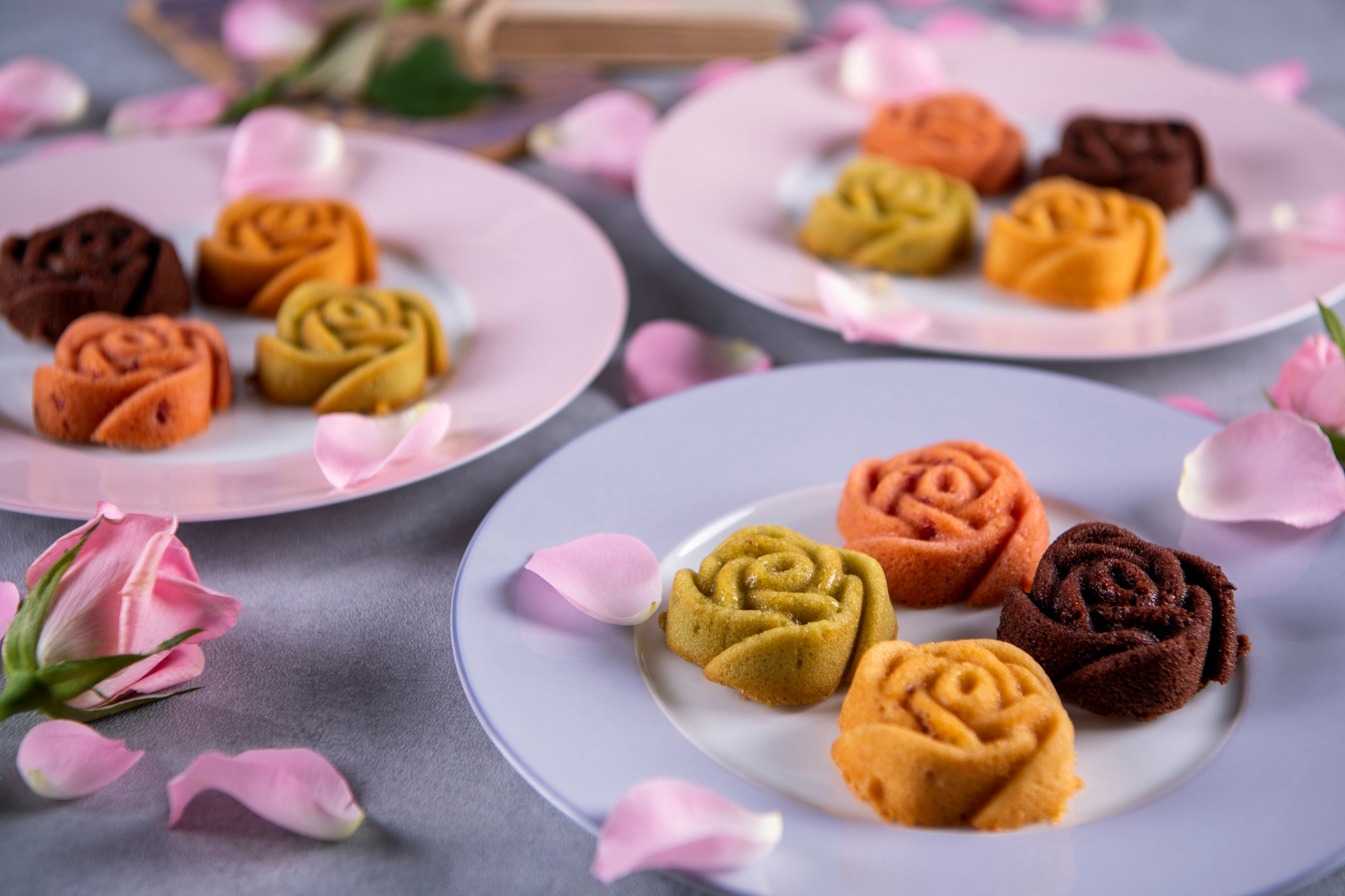 バラのフィナンシェ