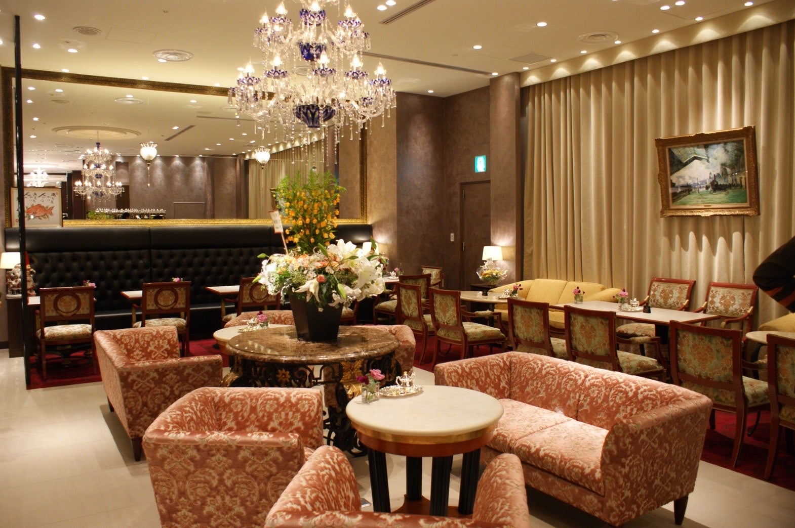 サロンドモンシェールミッドランドスクエア店