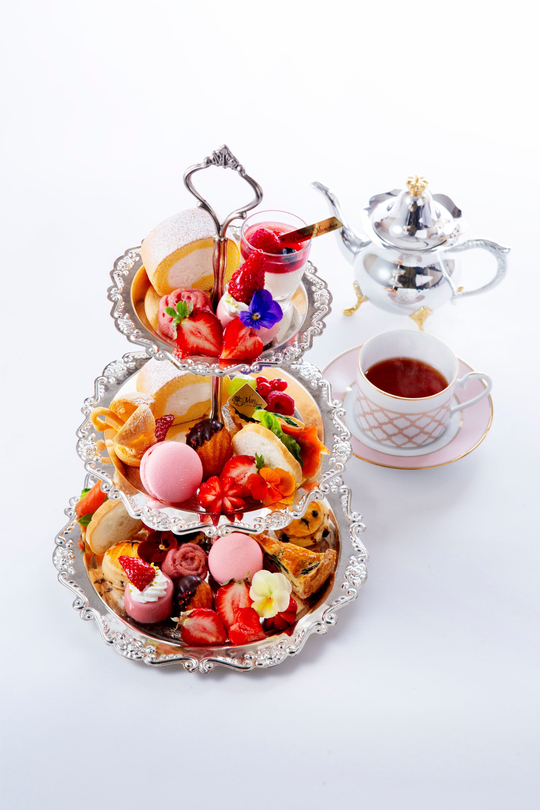 季節のアフタヌーンティーセット 1名様3,960円(税込)