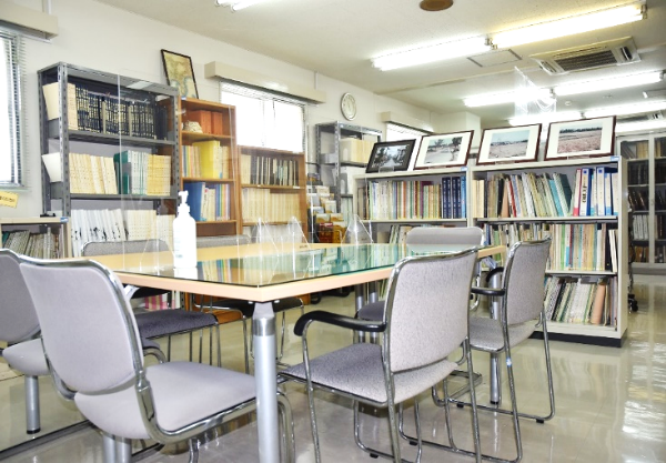 閲覧室の様子