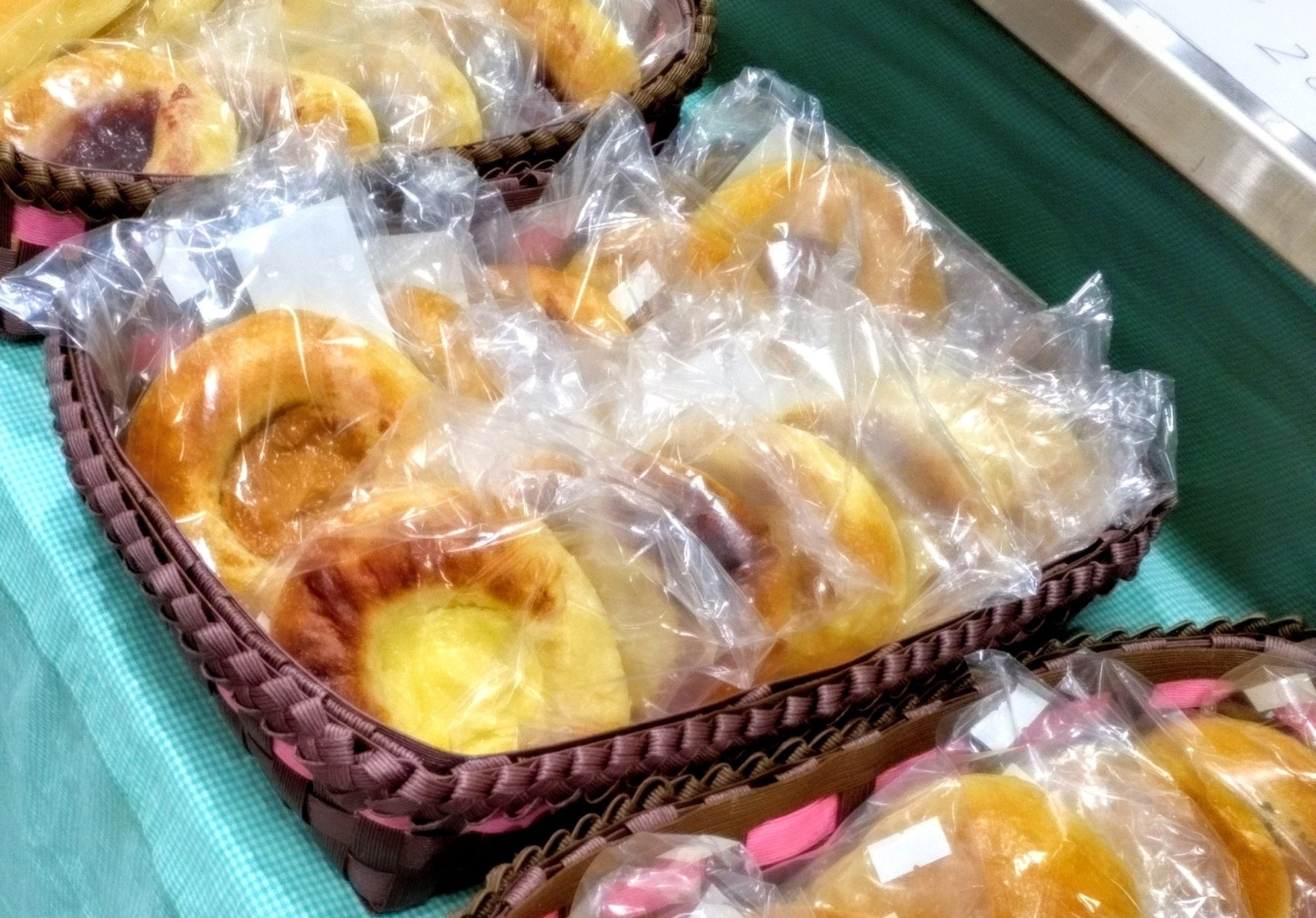 お土産としてパンのプレゼントもあります