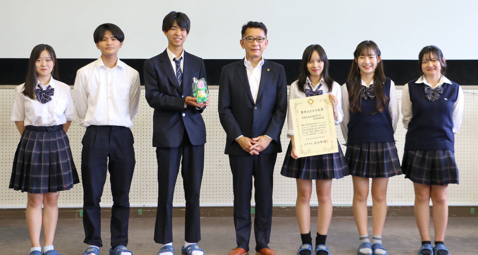 活動歴および当時の関連ビジュアル記録