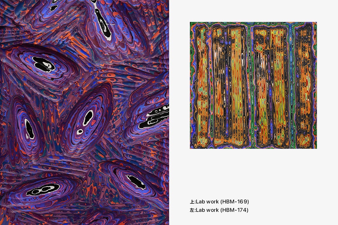 絵具が織りなす偶発性を削りとる“アクリル・スクラッチ”の個展を開催