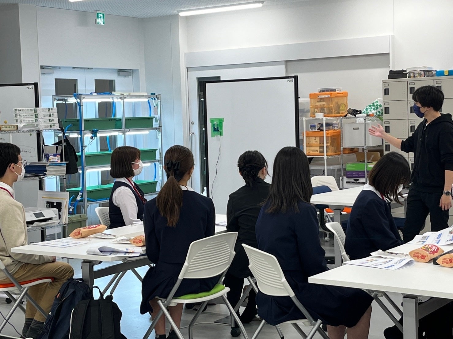 スマート植物工場説明（岸さん）