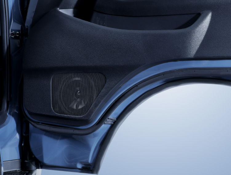 ■ハイエース専用MetioSound（メティオサウンド） 「MS-165-HI-200」装着イメージ：ドアウーファー