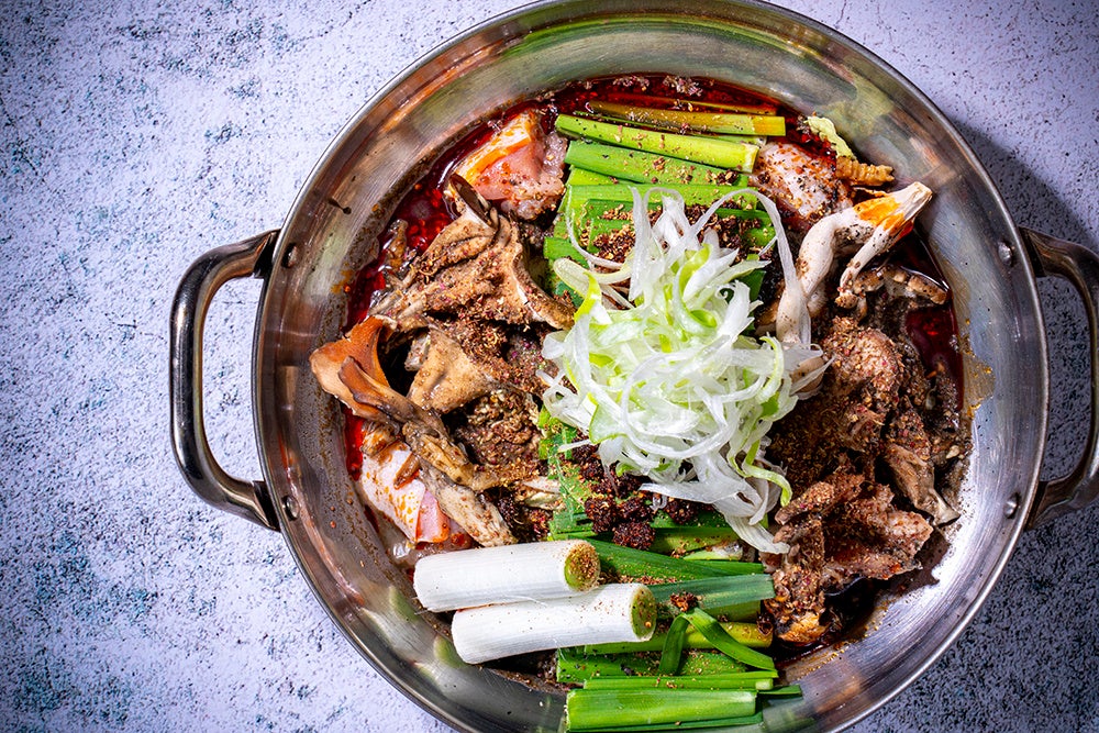 旨辛担担麺（黒ゴマ）