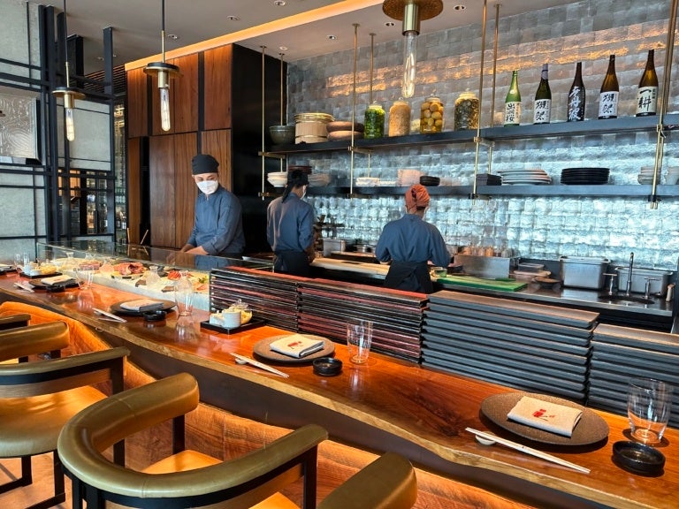 日本食レストランIZAは、日本のフレンチ感覚で飲食が楽しめる