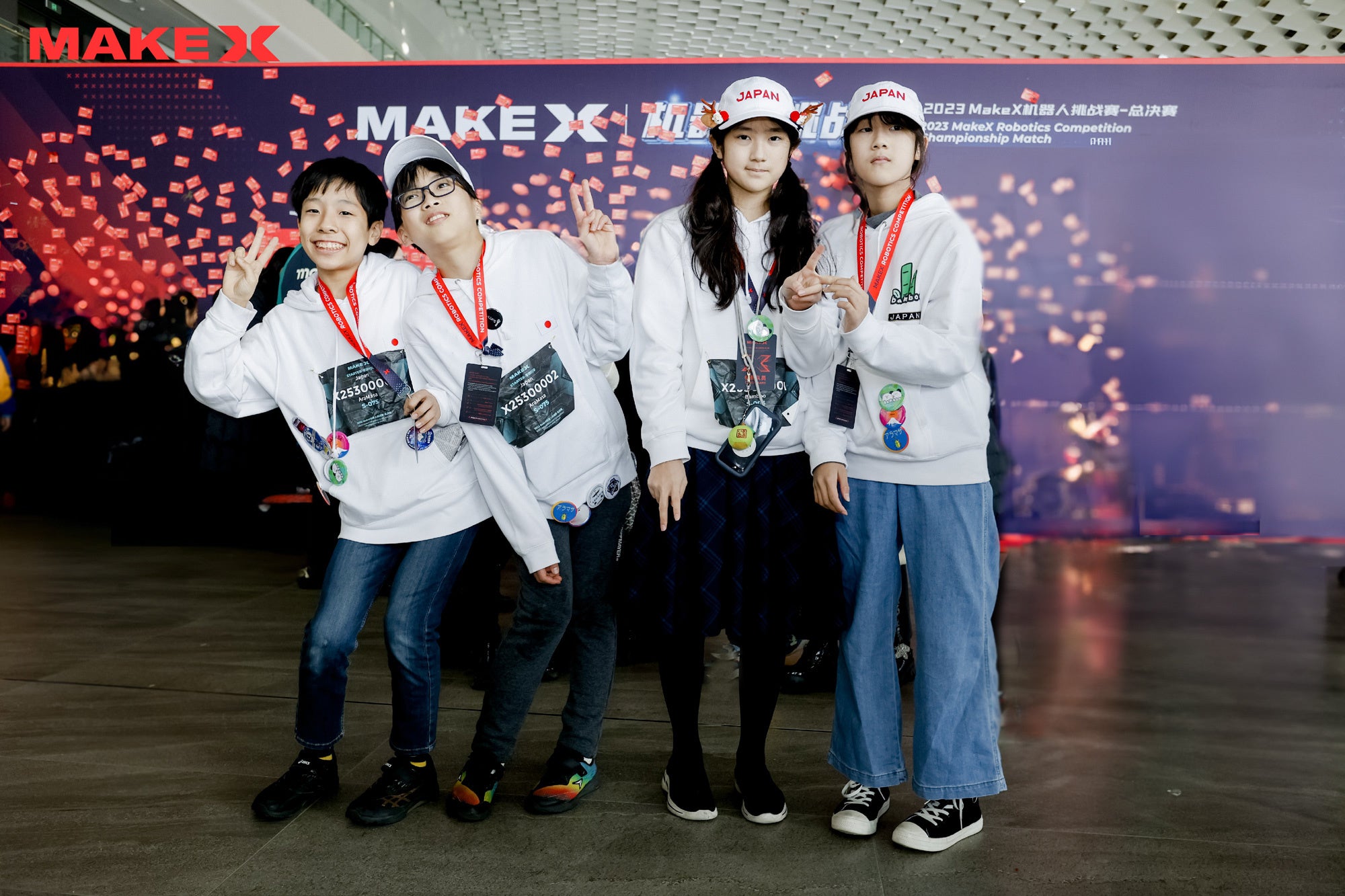 左から「AraMasa」土井一将くん、森新くん、「Bamboo」白木莉紗子さん、白木陽菜子さん