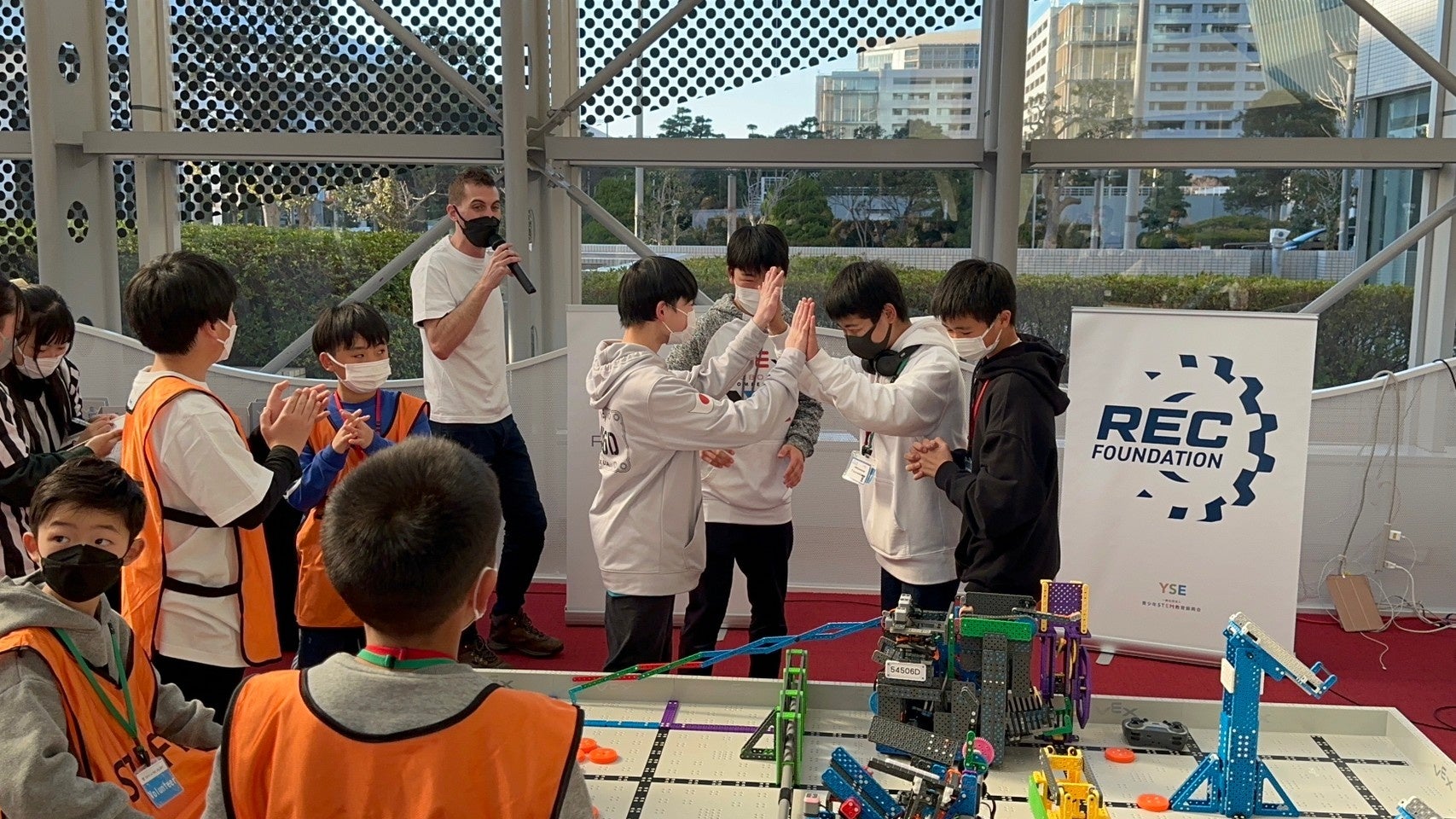 イニシャルTとビーストハンター