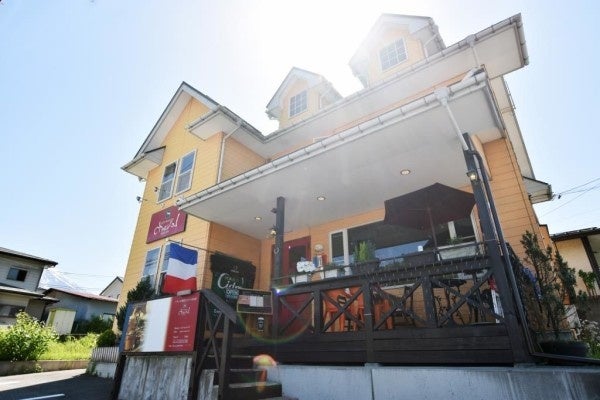 シュヴァル店舗外観