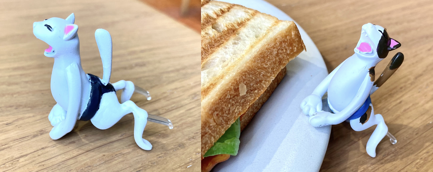 左：土下座ねこ、右：無心ねこ