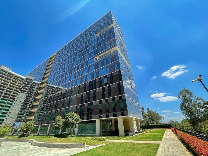 MES India入居ビル外観