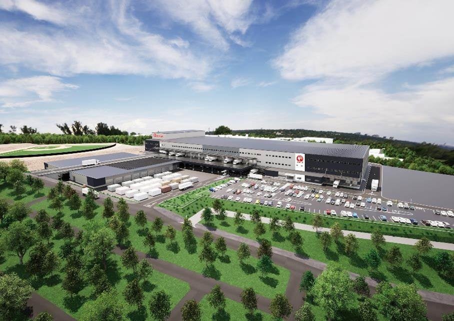 ①正面右前方より