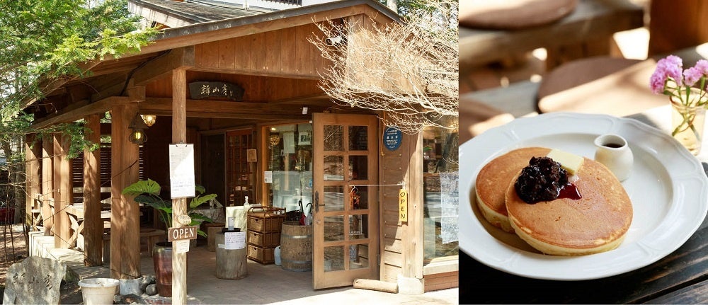 ＜左：お店外観、 右：「昔懐しい味のホットケーキ」＞