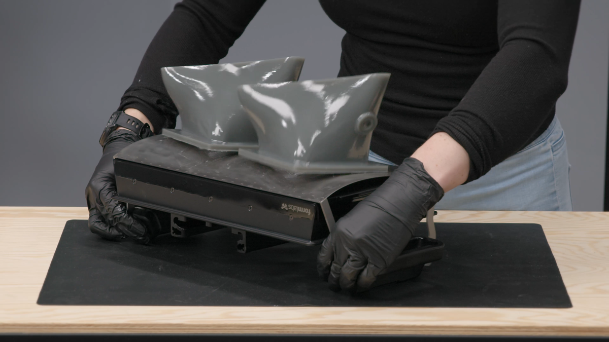 ビルドプラットフォーム2Lでの大型品の取り外し