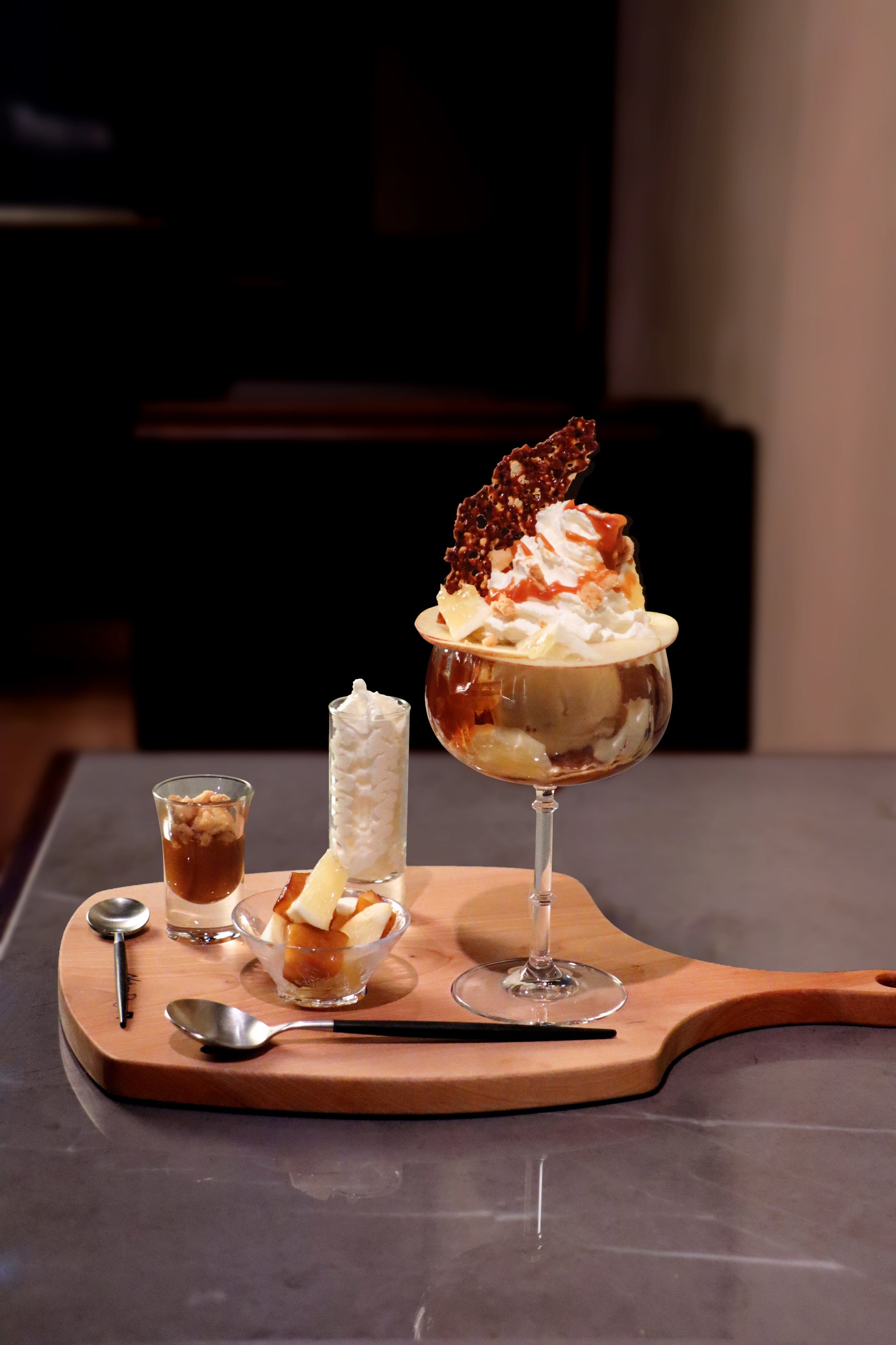 タタン風・林檎と日向夏のパフェ