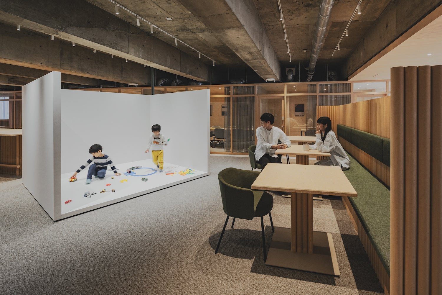 「GNUS DICE」使用例④／写真：堀越圭晋