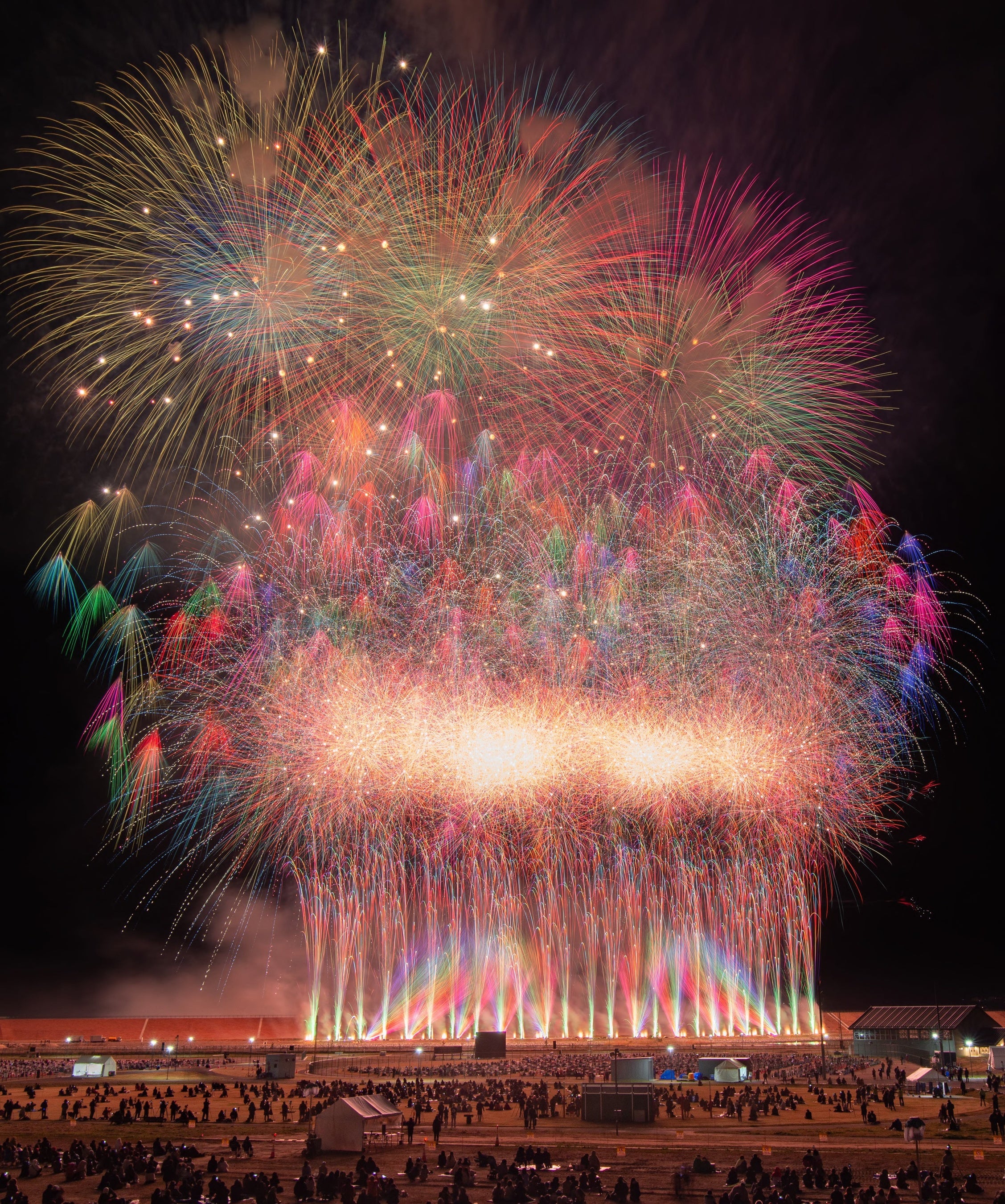 8月6日(土)に岡山県で花火大会の開催決定。10,000発以上の花火と